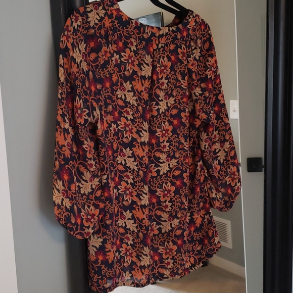 Banana Republic Blouse/Tunic - Picture 2 of 3